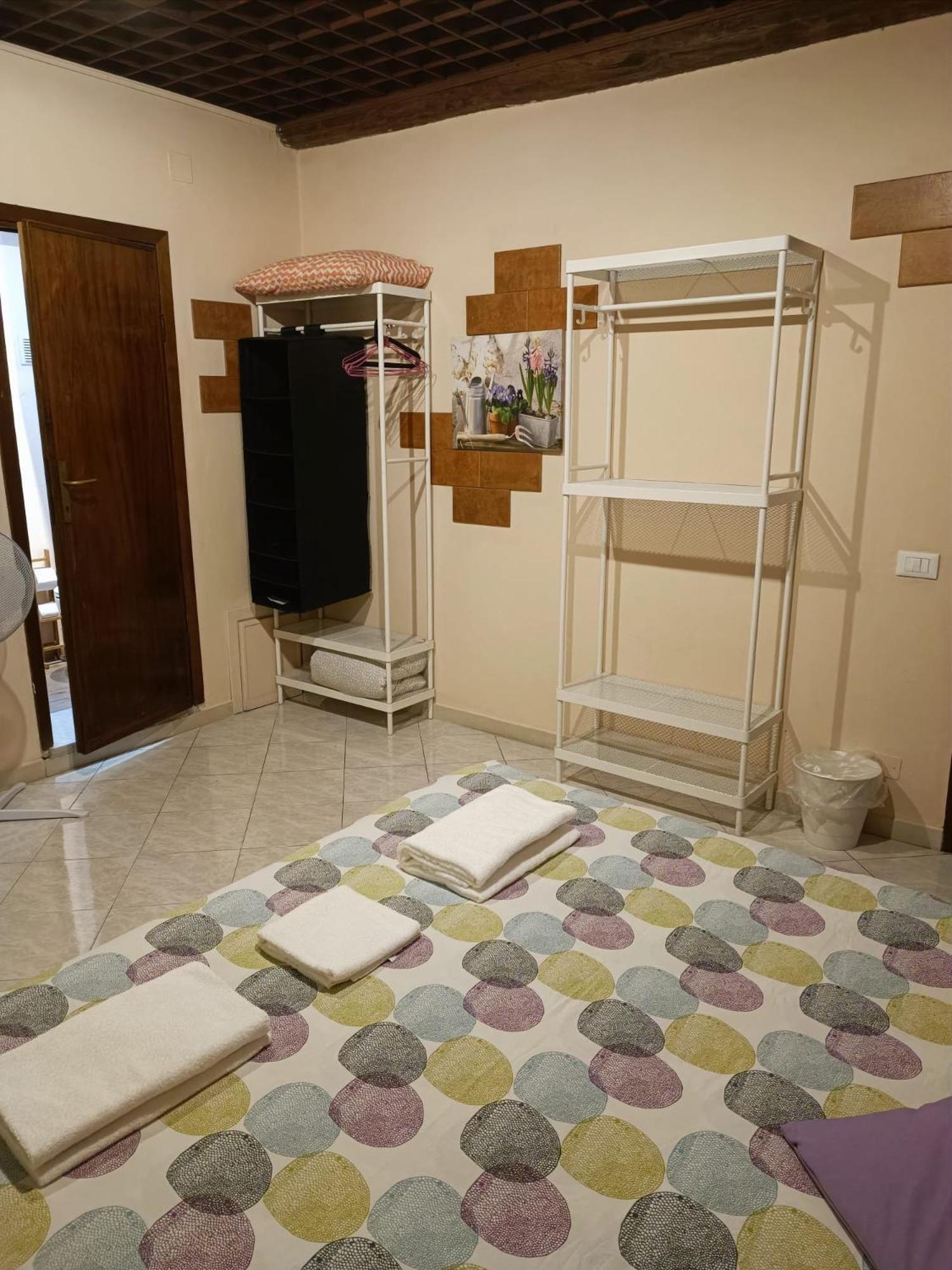 Hotel Smile Tower House Pisa Esterno foto