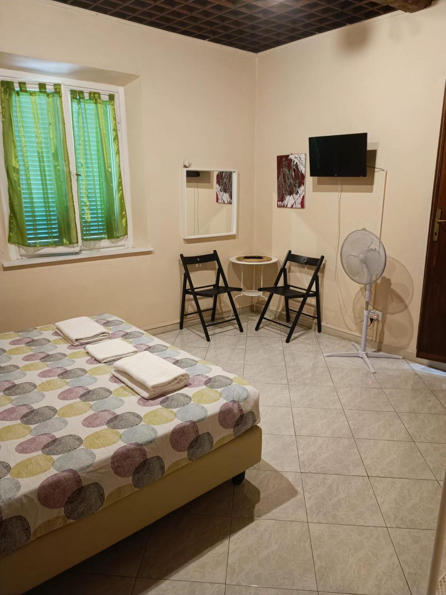 Hotel Smile Tower House Pisa Esterno foto