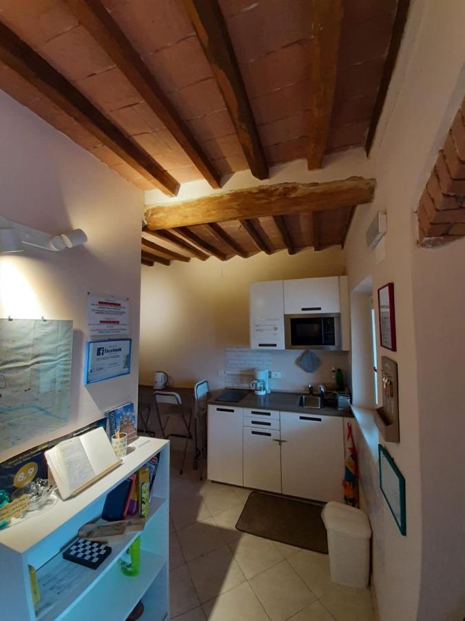 Hotel Smile Tower House Pisa Esterno foto